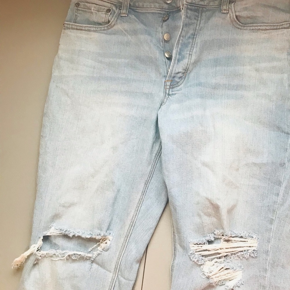 Acid wash American Eagle women’s ripped short jegging stretch jean